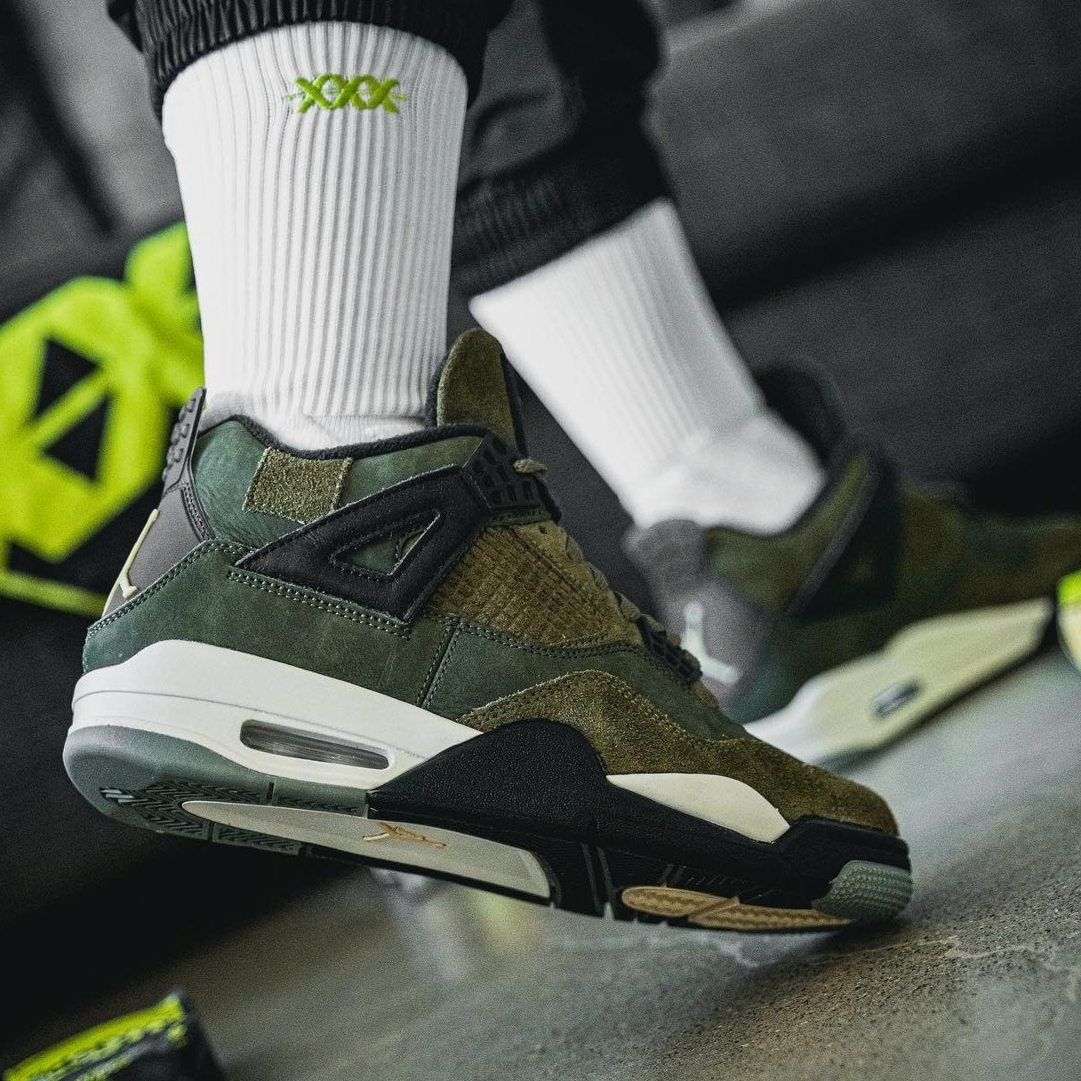 Nike Air Jordan 4 Retro SE Craft ‘Olive’