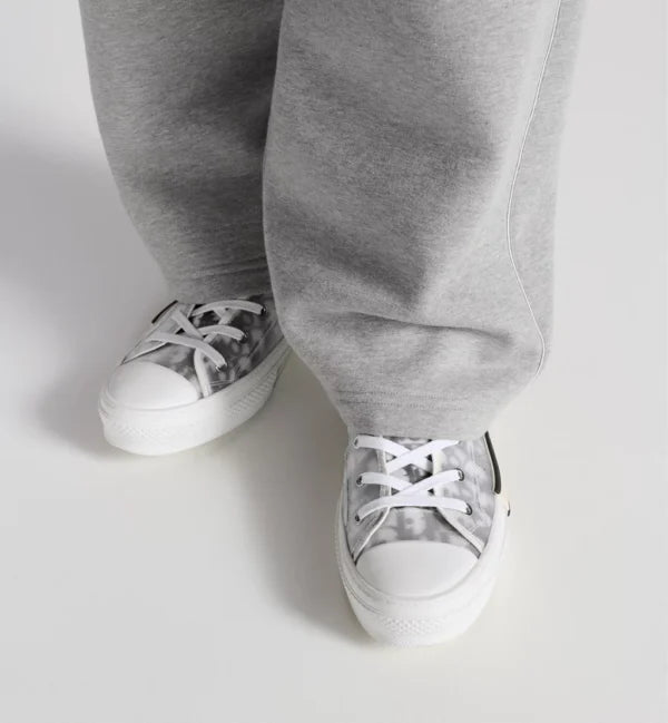 B23 League High – White and Black